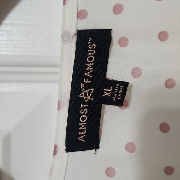 White & pink blouse - Picture 6 of 7